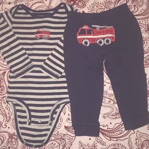 LIKE NEW outfit - 18mo